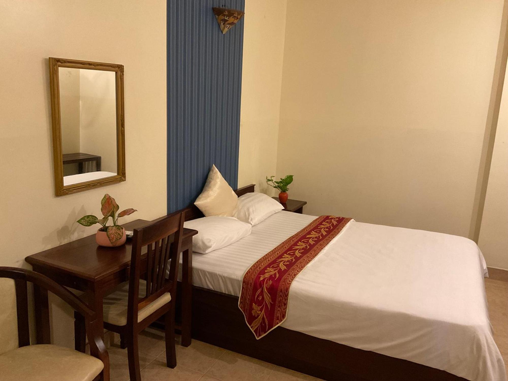 Hotel Khach San Minh Chau - Hoa Hung Ho Či Minovo Město Exteriér fotografie