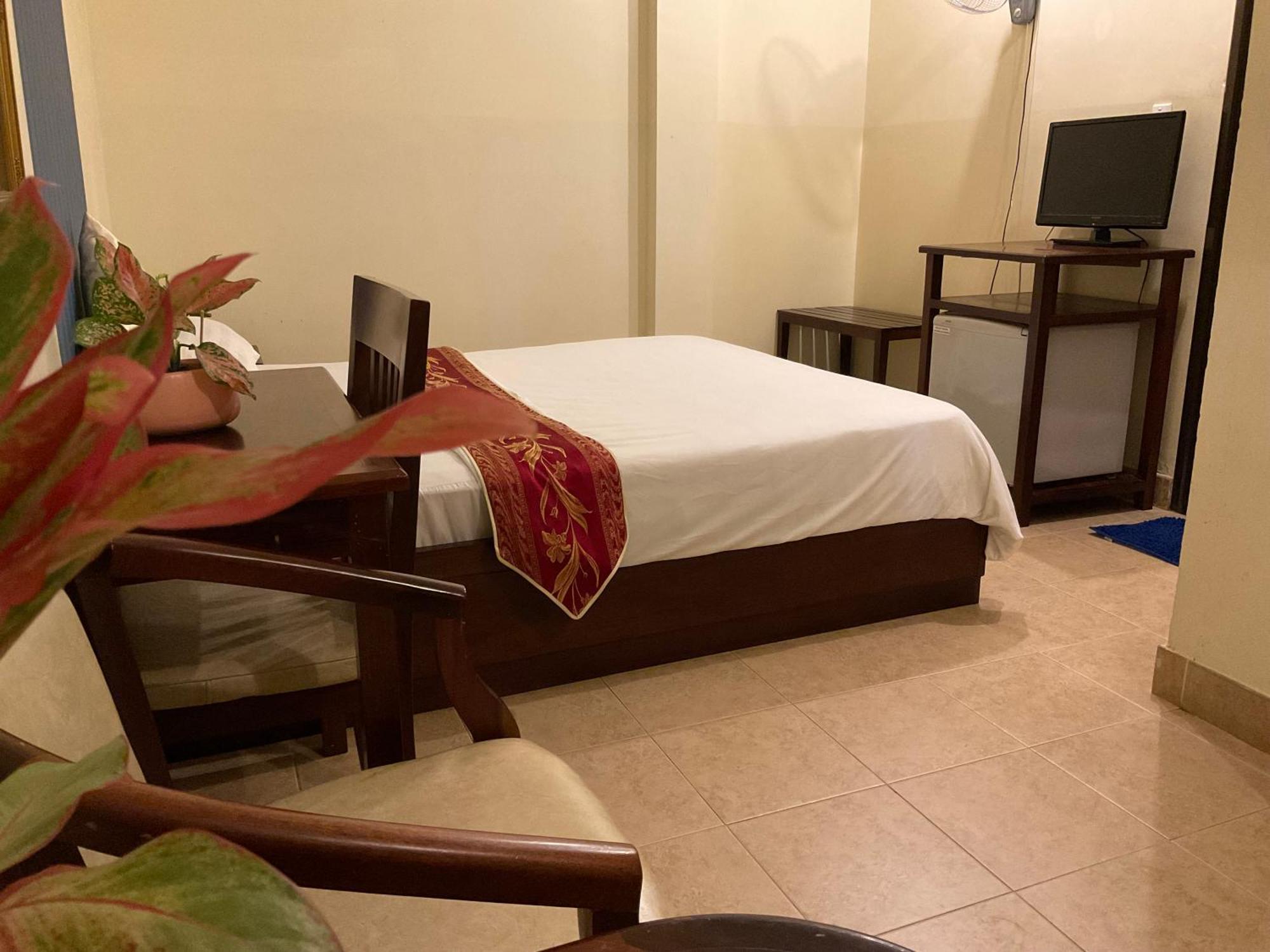 Hotel Khach San Minh Chau - Hoa Hung Ho Či Minovo Město Exteriér fotografie