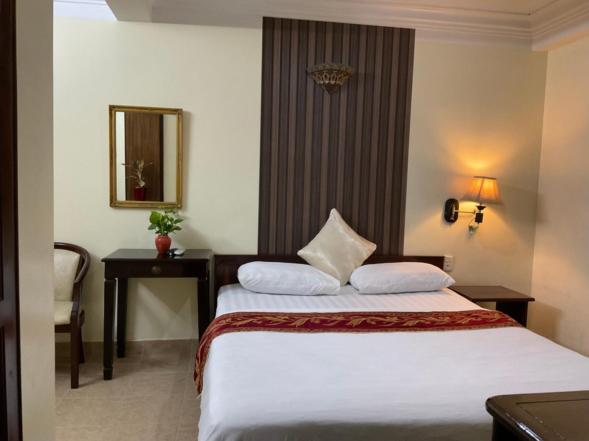 Hotel Khach San Minh Chau - Hoa Hung Ho Či Minovo Město Exteriér fotografie
