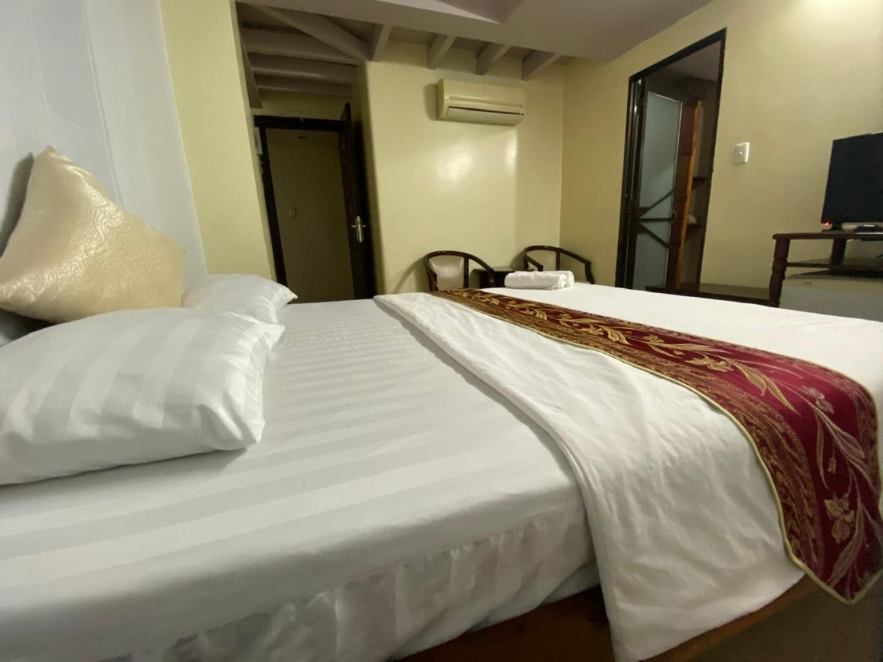 Hotel Khach San Minh Chau - Hoa Hung Ho Či Minovo Město Exteriér fotografie
